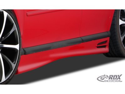 Накладки на пороги GT4 от RDX Racedesign на Audi A3 8L