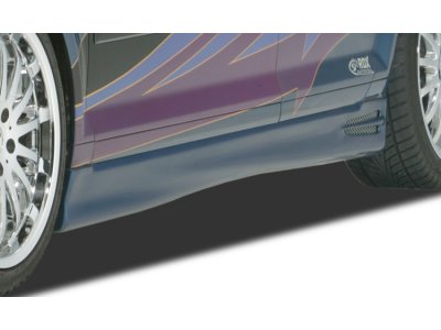 Накладки на пороги GT4 от RDX Racedesign на Audi A3 8PA