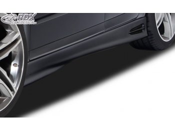 Накладки на пороги GT4 от RDX на Audi A4 B7