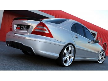 Накладки порогов от Maxton Design в стиле AMG C63 для Mercedes C класс W203