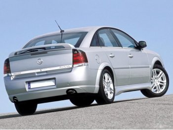 Спойлер на крышку багажника от Maxton Design на Opel Vectra C Hatchback
