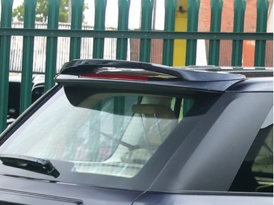 Спойлер на крышку багажника от Ibherdesign для Range Rover Sport I
