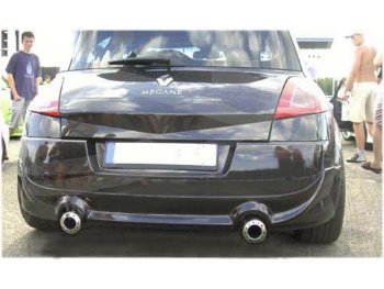 Накладка на задний бампер от Maxton Design на Renault Megane II Hatchback