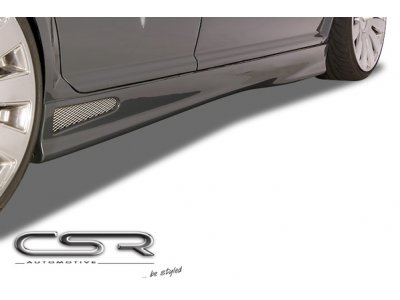 Накладки на пороги от CSR Automotive на VW Golf IV