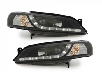 Передние фары LED Dayline Black на Opel Vectra B