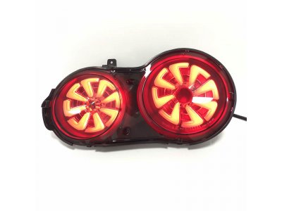 Задние светодиодные тюнинговые фонари LED Black Smoke на Nissan GT-R R35