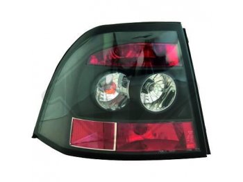 Задняя альтернативная оптика Black на Opel Vectra B