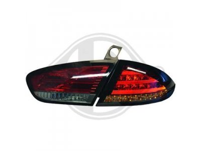 Задние фонари LED Red Smoke от HD на Seat Leon 1P1